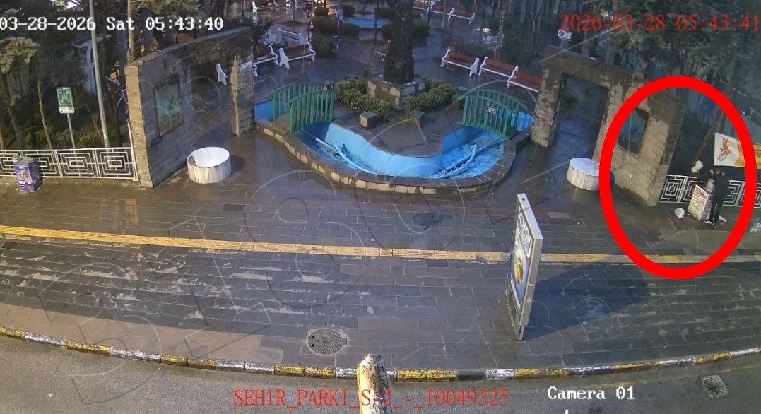 Van’da vicdanları sızlatan hırsızlık: SMA bağış kutusunu çalan şüpheliler tutuklandı
Van’da vicdanları sızlatan hırsızlık: SMA bağış kutusunu çalan şüpheliler tutuklandı