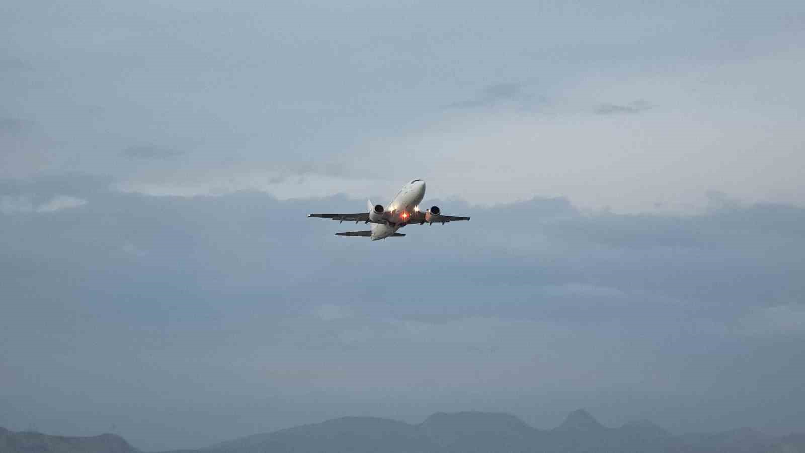 Van’da yakalanan düzensiz göçmenler sınır dışı edildi

