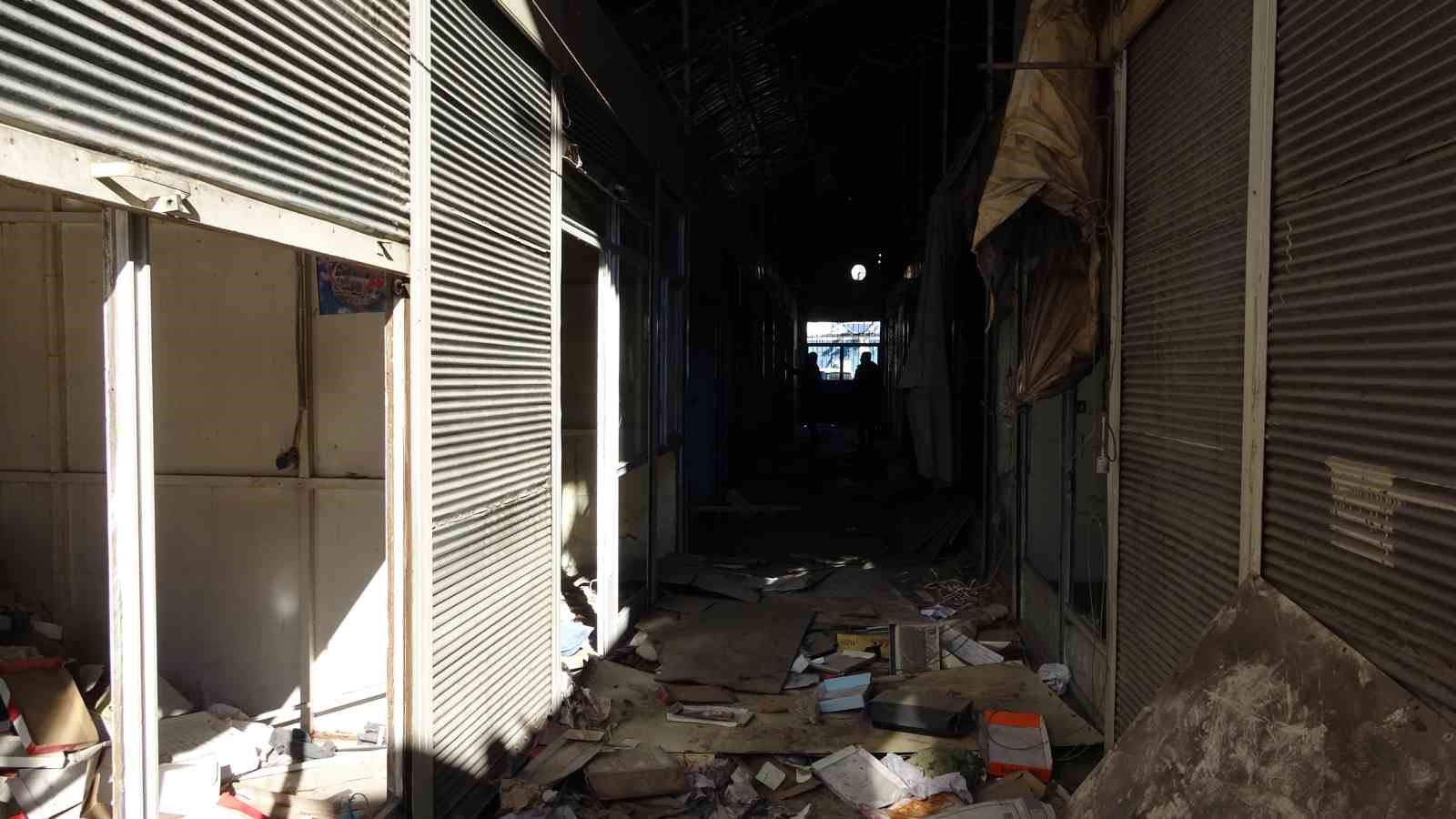 Van’ın 27 yıllık Mısır Çarşısı iki katlı modern arasta oluyor
