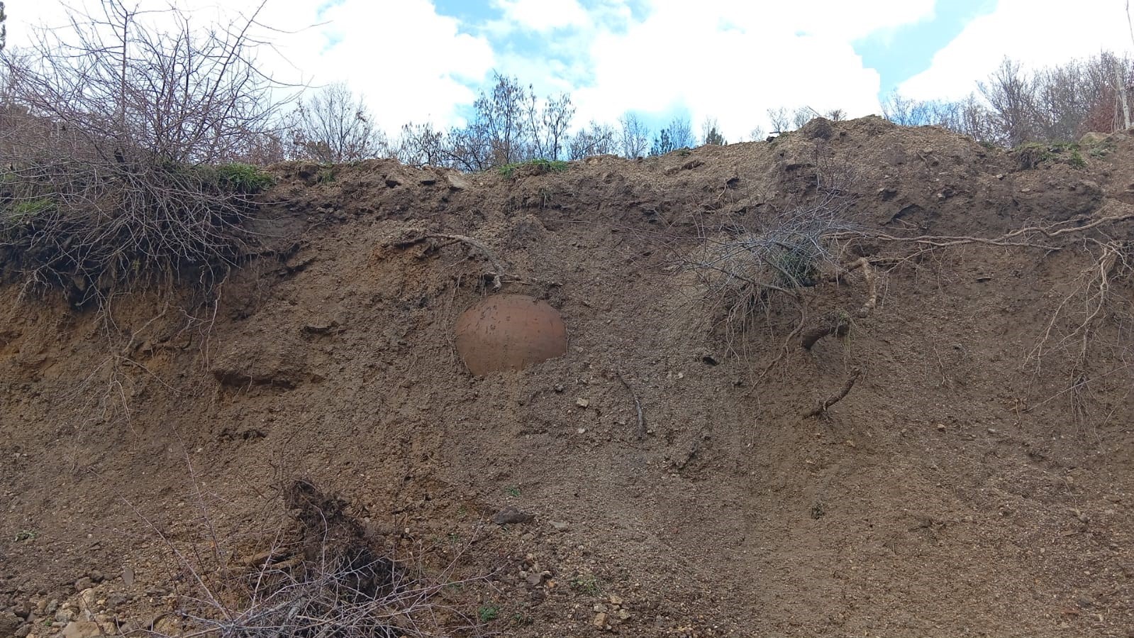 Vatandaşın ihbar ettiği tarihi küp boş çıktı
