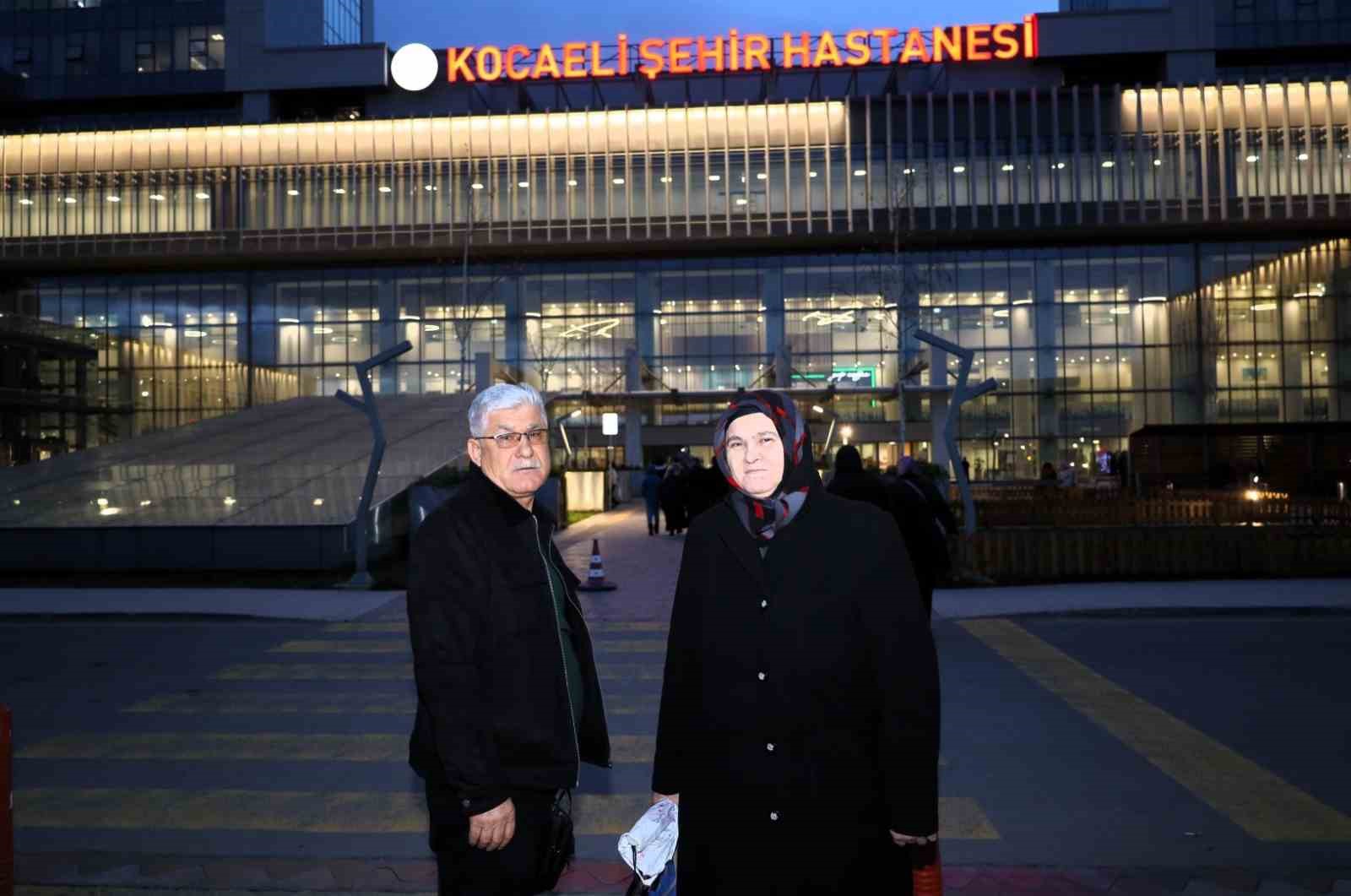 Vatandaşlar Şehir Hastanesi’ne direkt ulaşımdan memnun
