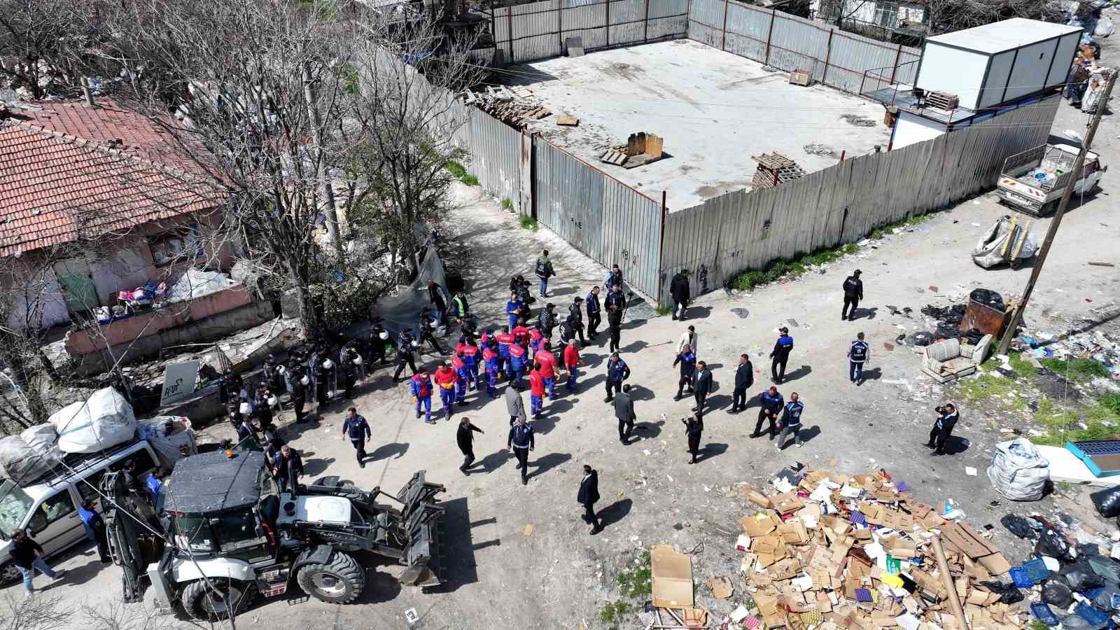 Vatandaşların ihbarı sonrası Sincan’da kapsamlı temizlik
