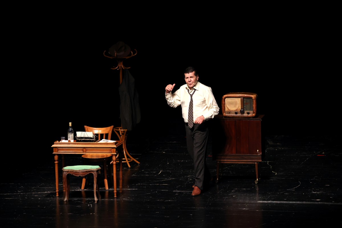 ‘Veli’nin Oğlu Orhan’ Küçükçekmece’de seyirciyle buluştu
