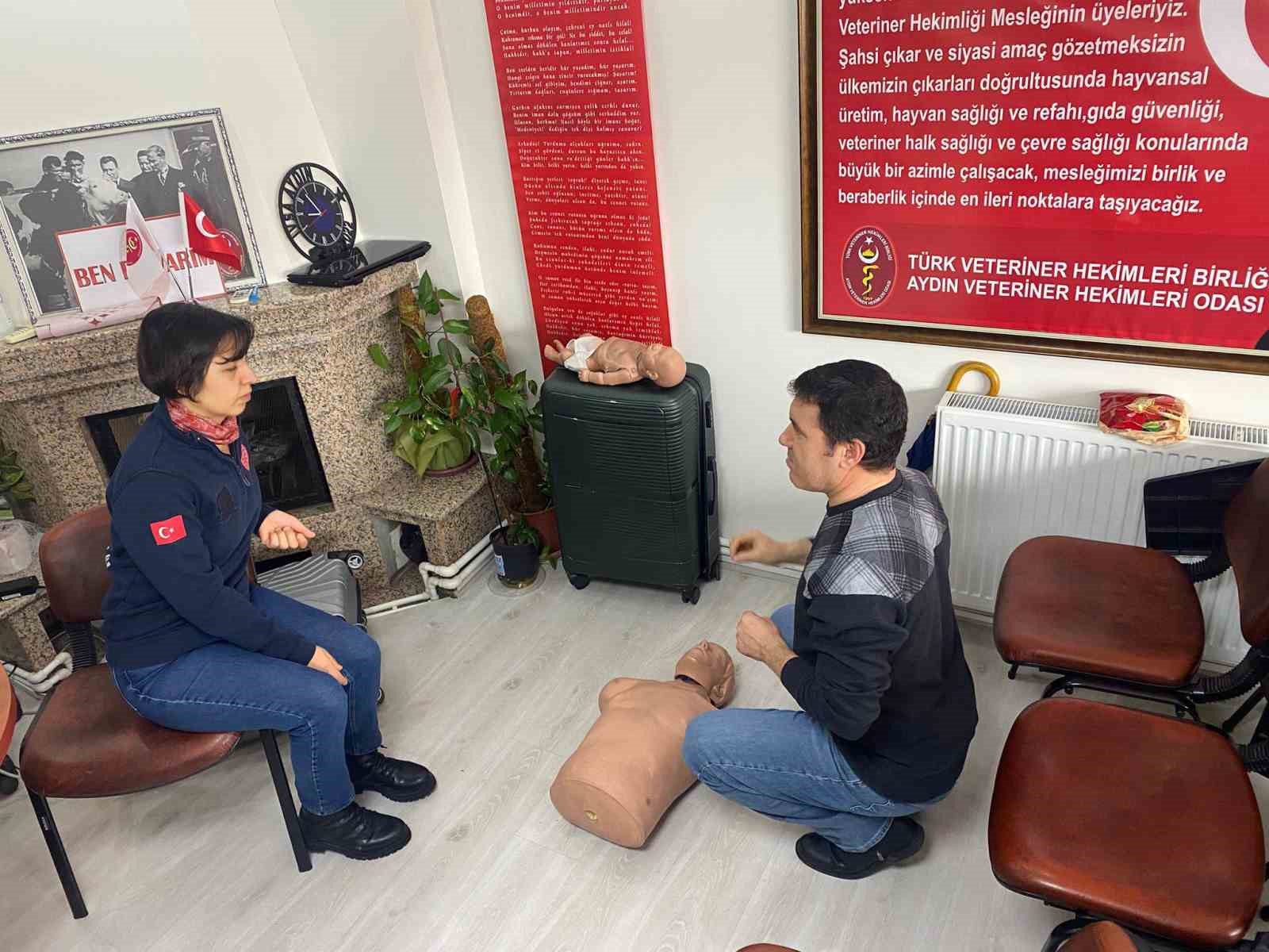 Veteriner hekimlere ilkyardım eğitimi
