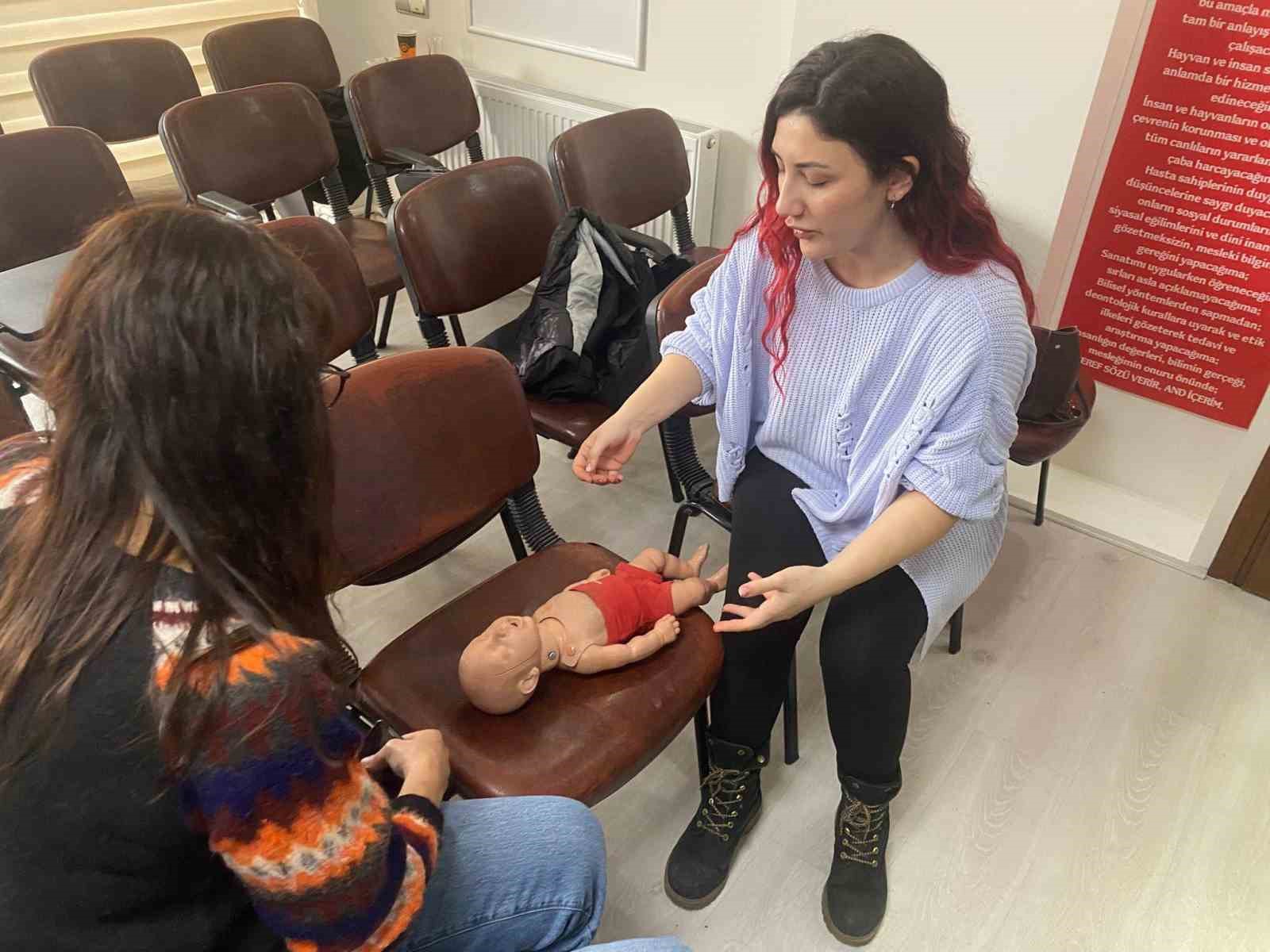 Veteriner hekimlere ilkyardım eğitimi
