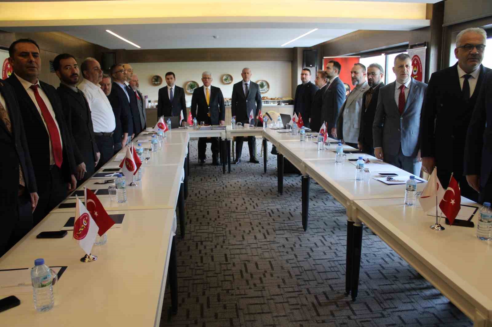 Veterinerlerin sorunları Aydın’da görüşüldü
