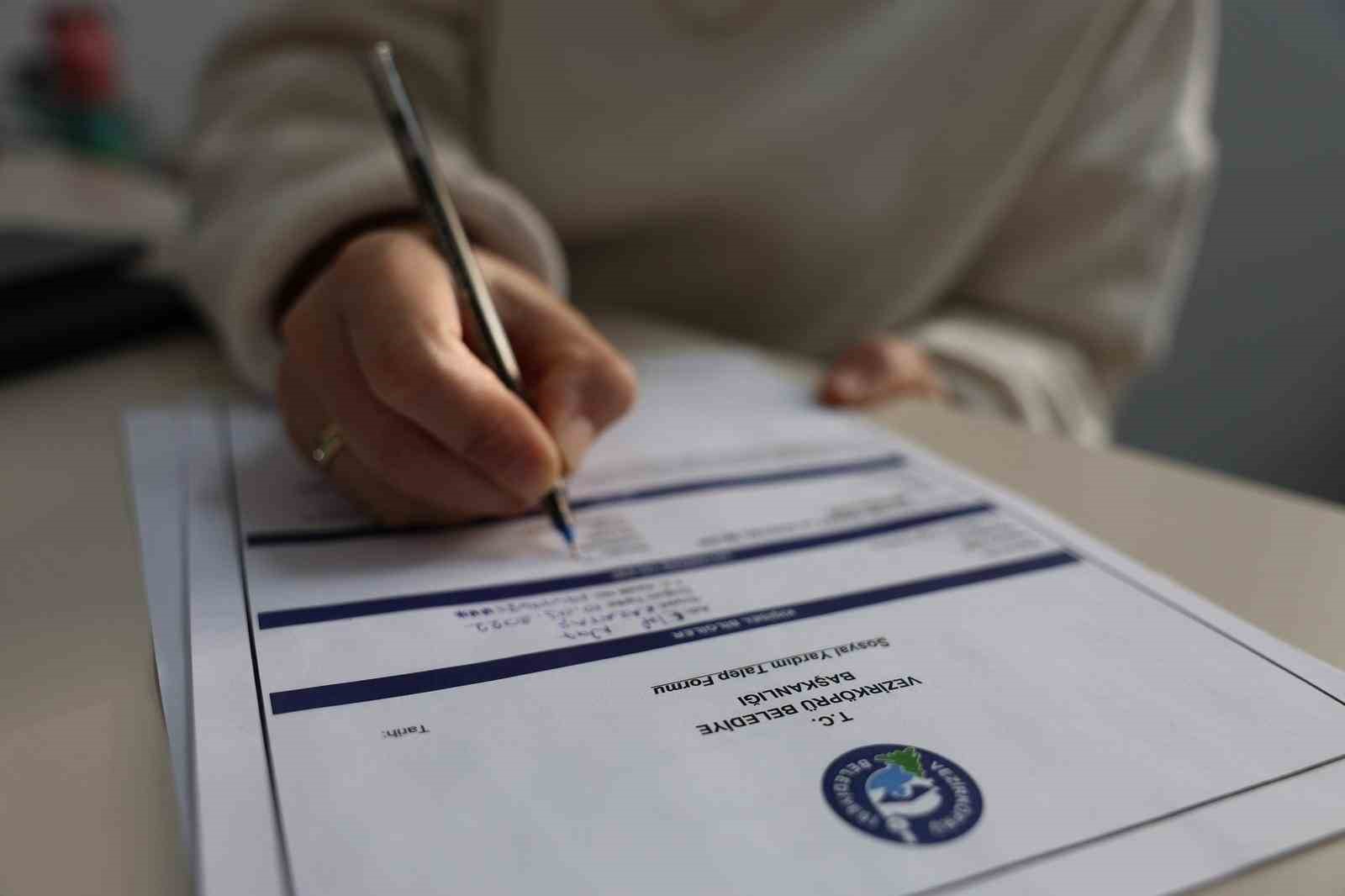 Vezirköprü’de çocuklara ve ihtiyaç sahiplerine sosyal destek
