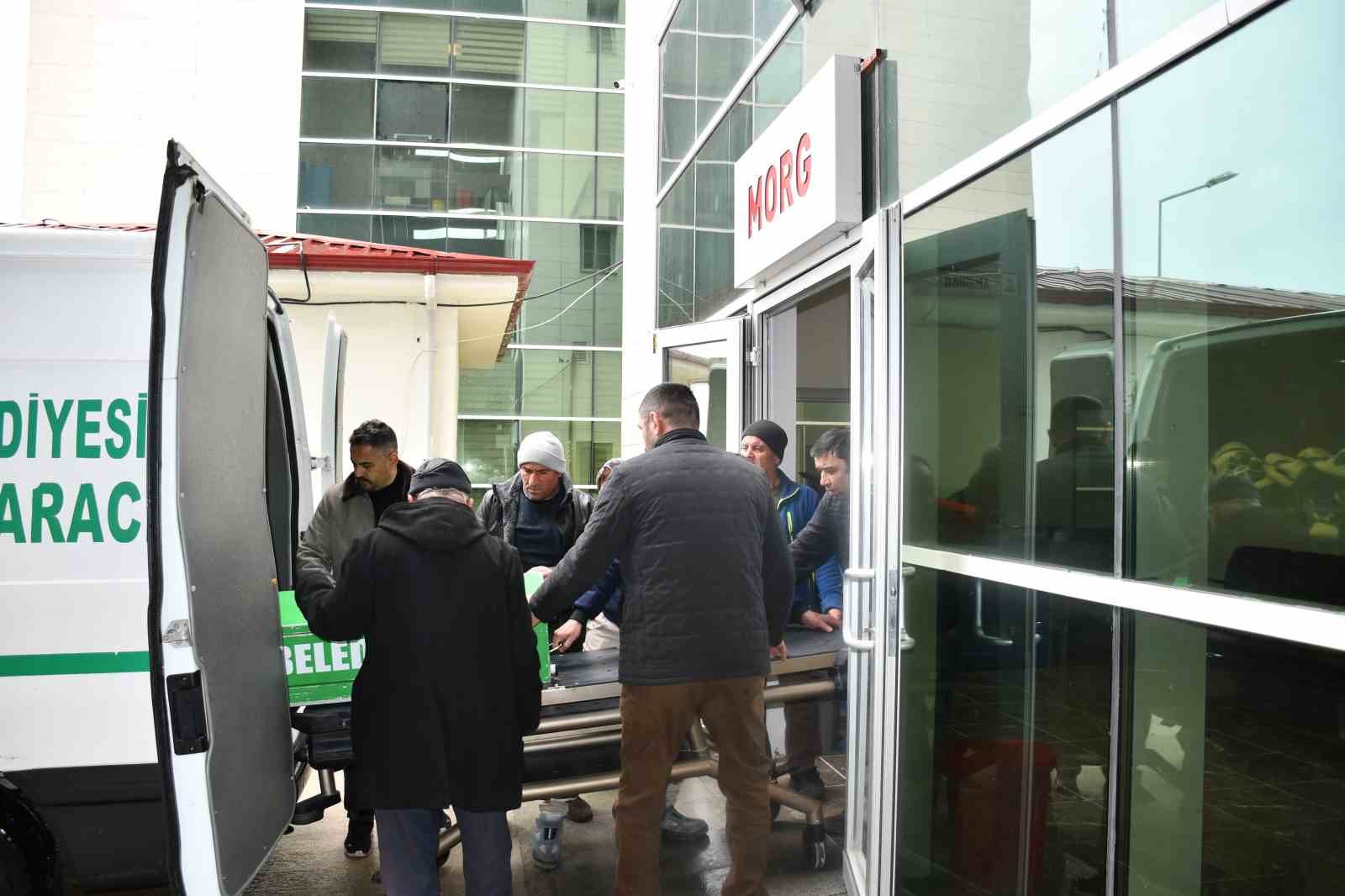 Vezirköprü’de yaşlı çift ölü bulundu
