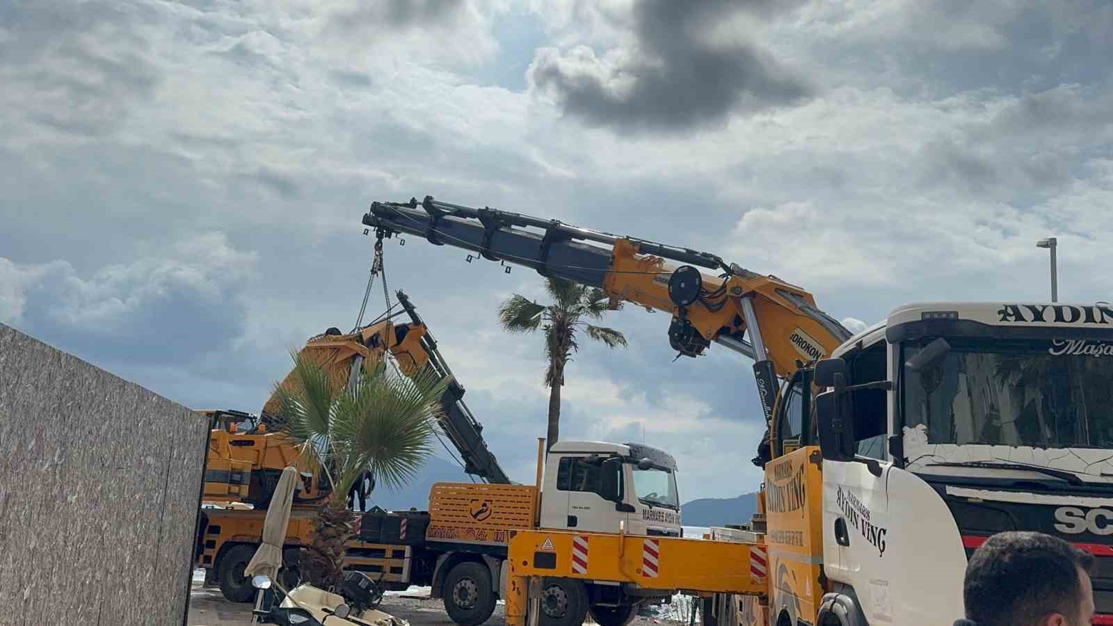 Vincin kopan parçasının altında kalan genç hayatını kaybetti
