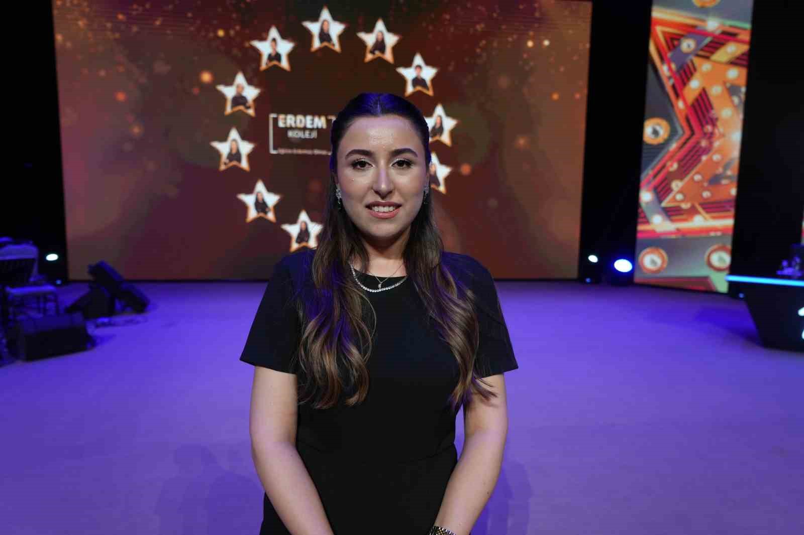 Voice of Erdem müzik yarışması coşkuyla sona erdi
Voice of Erdem müzik yarışması coşkuyla sona erdi