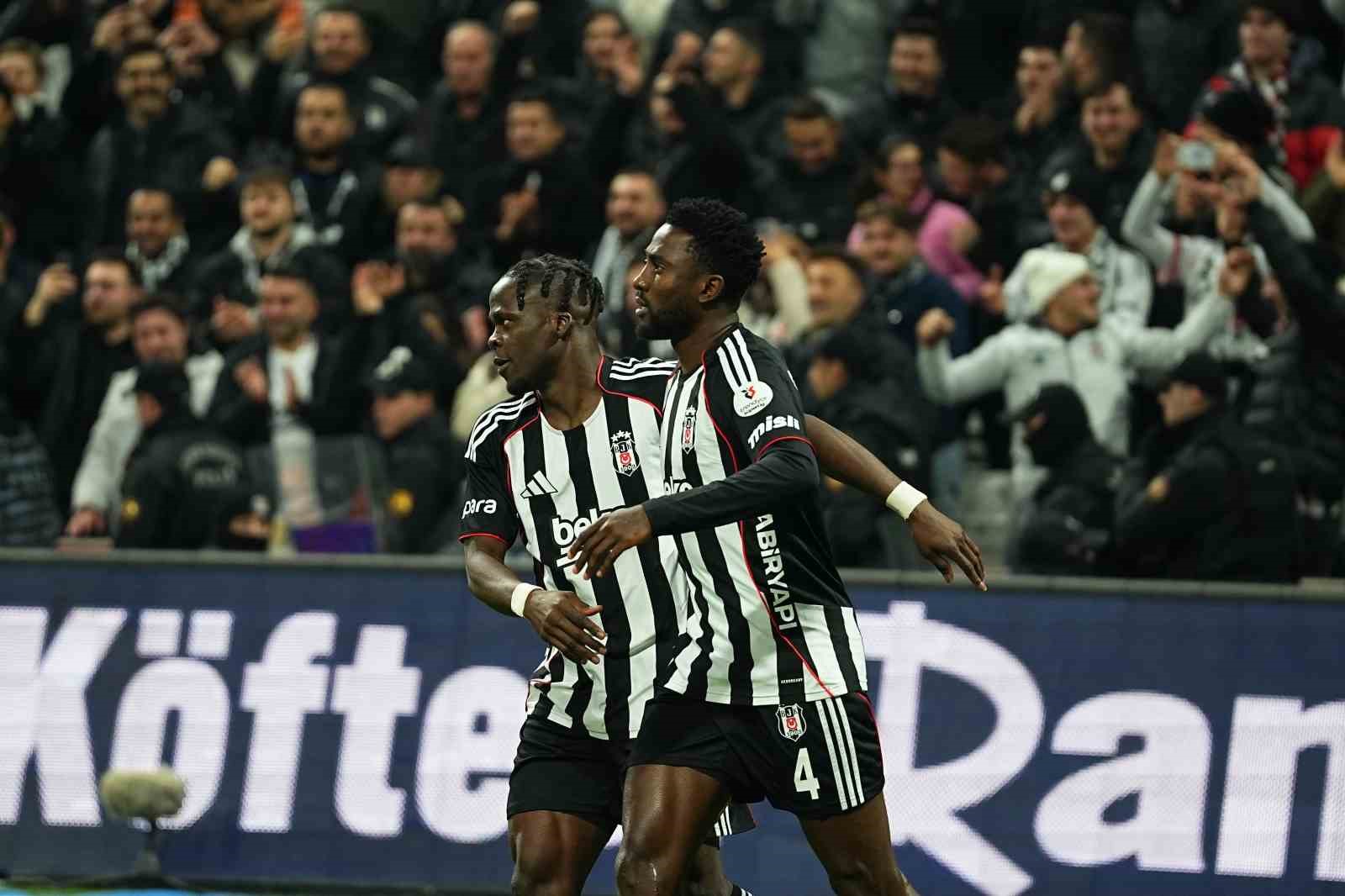 Wilfred Ndidi, 2. golünü attı
