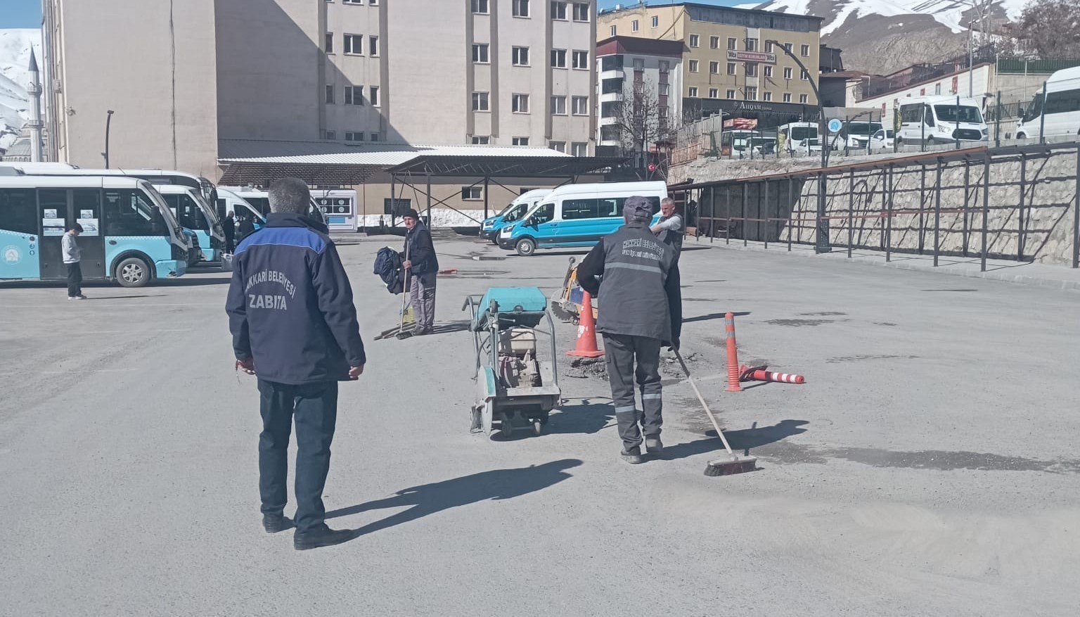 Yağışla birlikte kentte hasar oluştu
