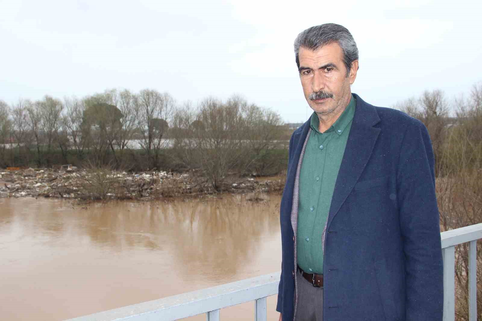 Yağışlar çiftçiyi umutlandırdı
