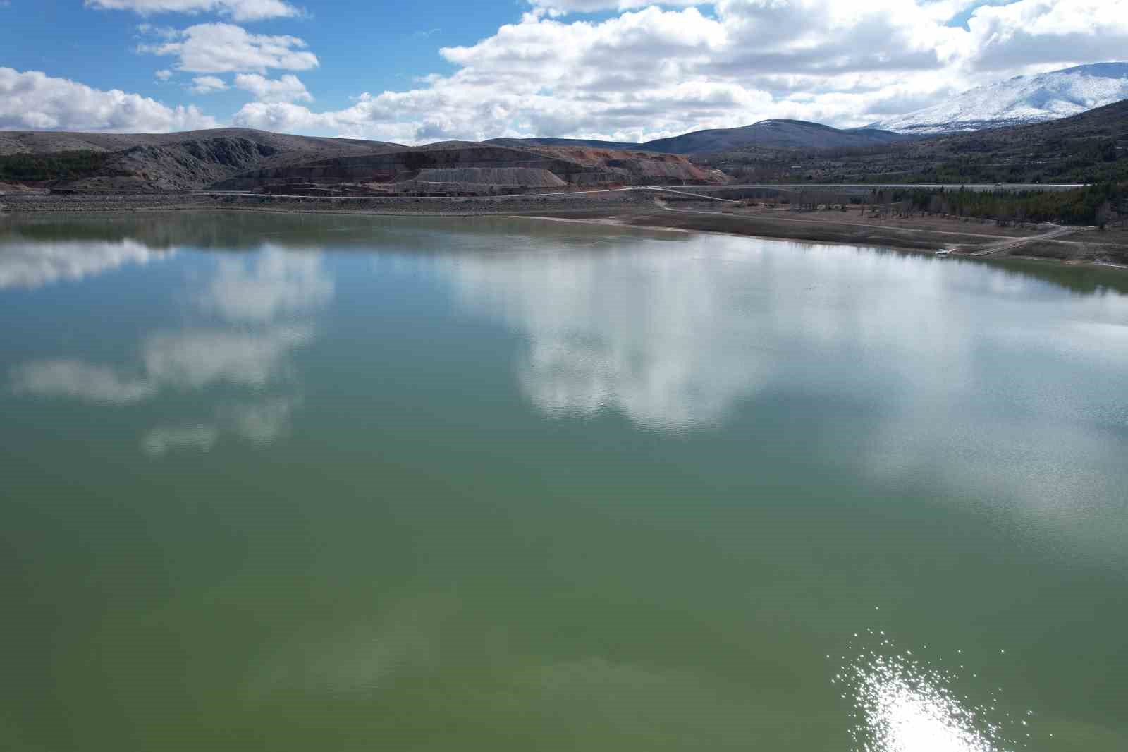 Yağışlar uzun yıllar ortalamasını yüzde 50 aştı, kuraklık tehdidi sürüyor
Yağışlar uzun yıllar ortalamasını yüzde 50 aştı, kuraklık tehdidi sürüyor