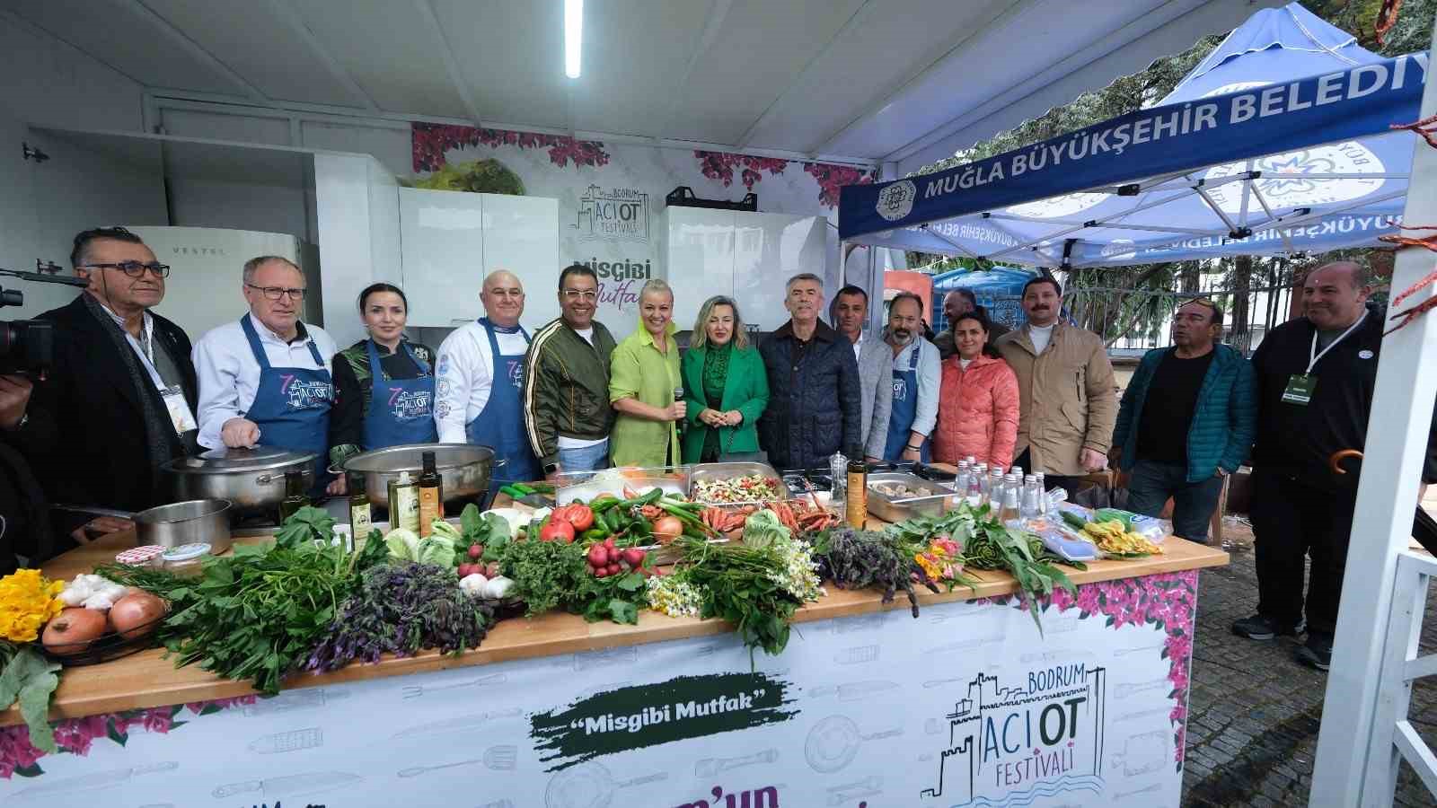 Yağmur dinlemediler: Bodrum Acı Ot Festivali’ne ziyaretçi akını
