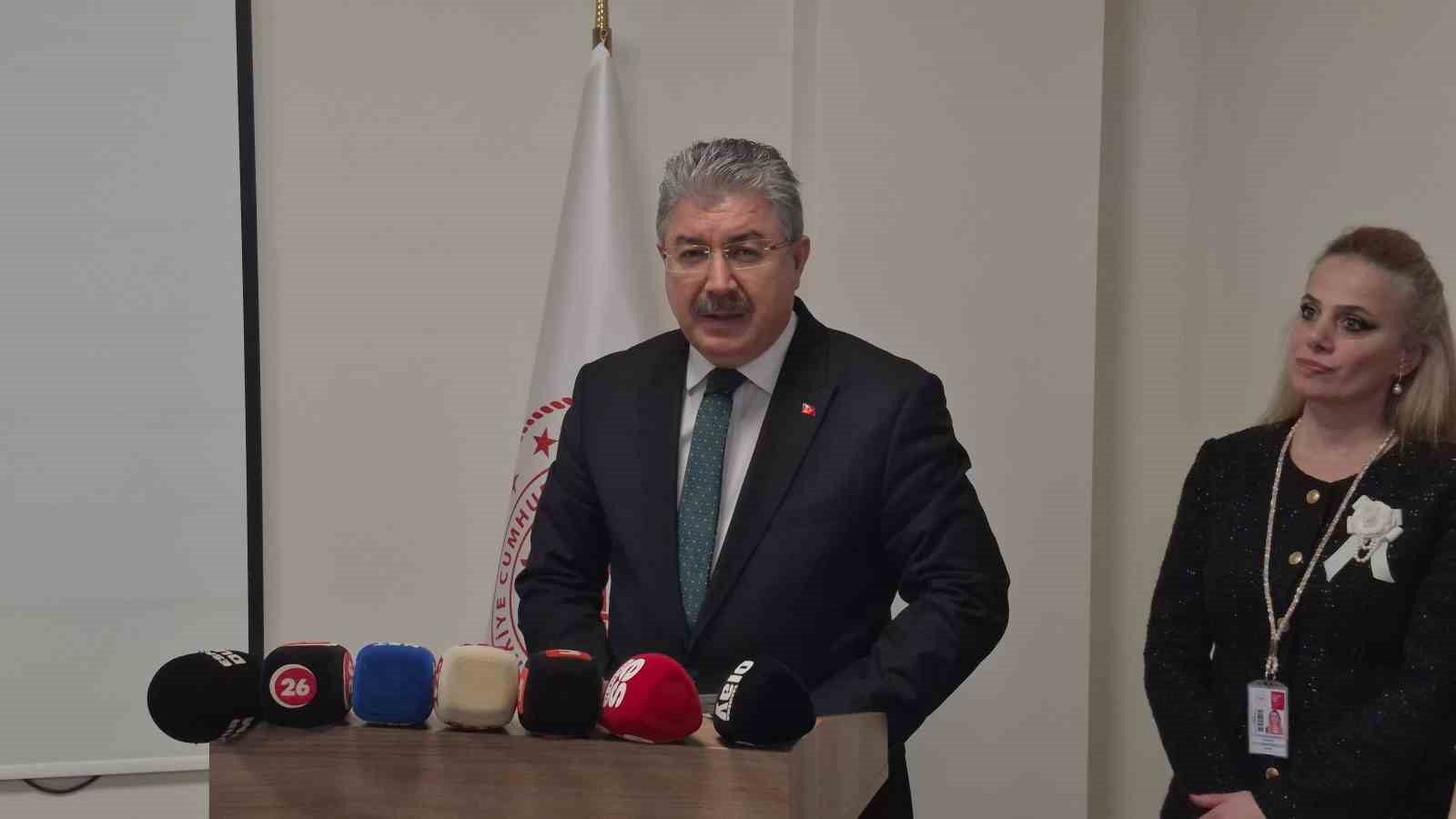 Yaklaşık 40 yıldır içtiği sigarayı 1 haftada bıraktı
