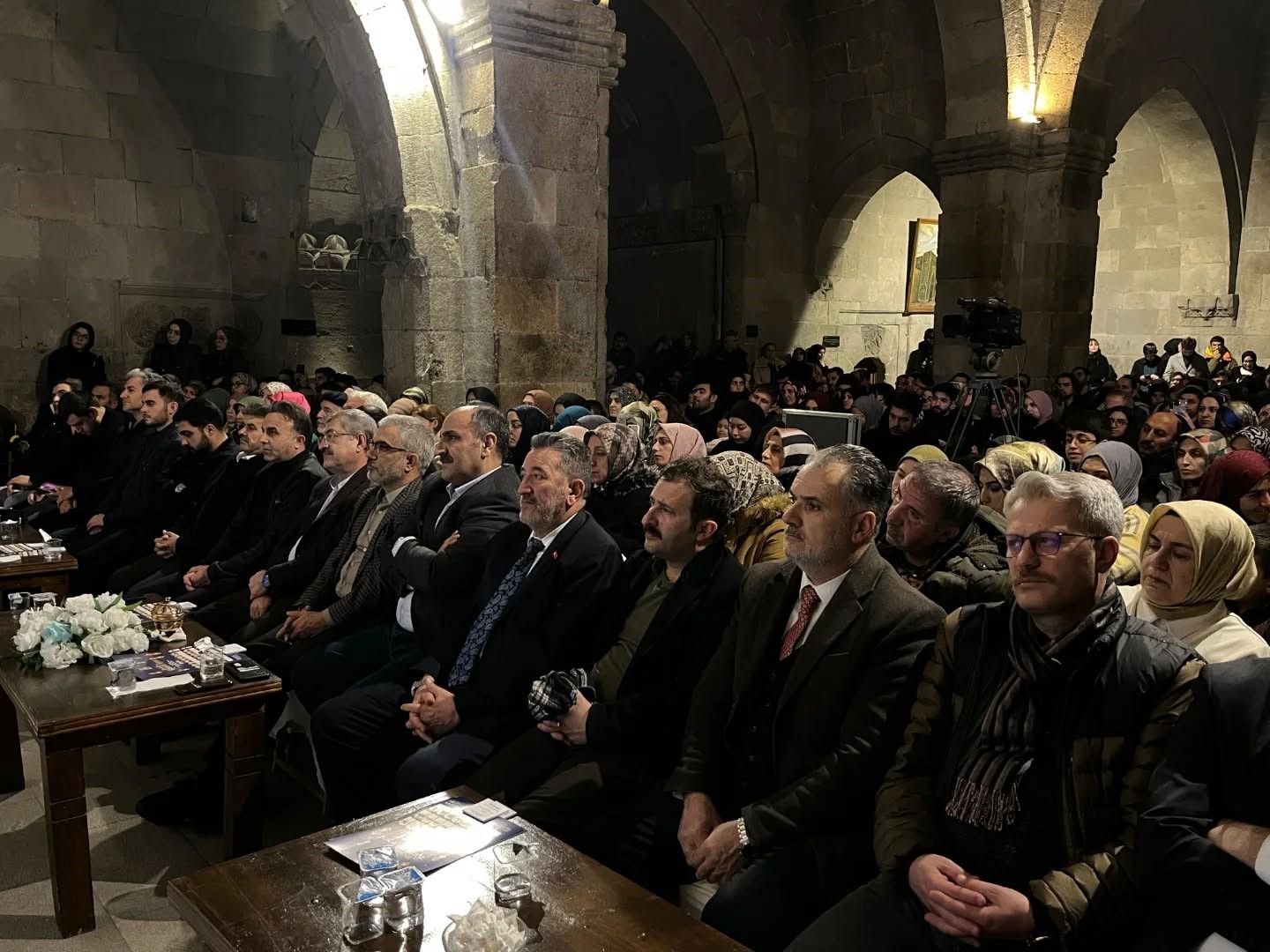 Yakutiye Medresesi’nde, tefekkür dolu bir buluşma
