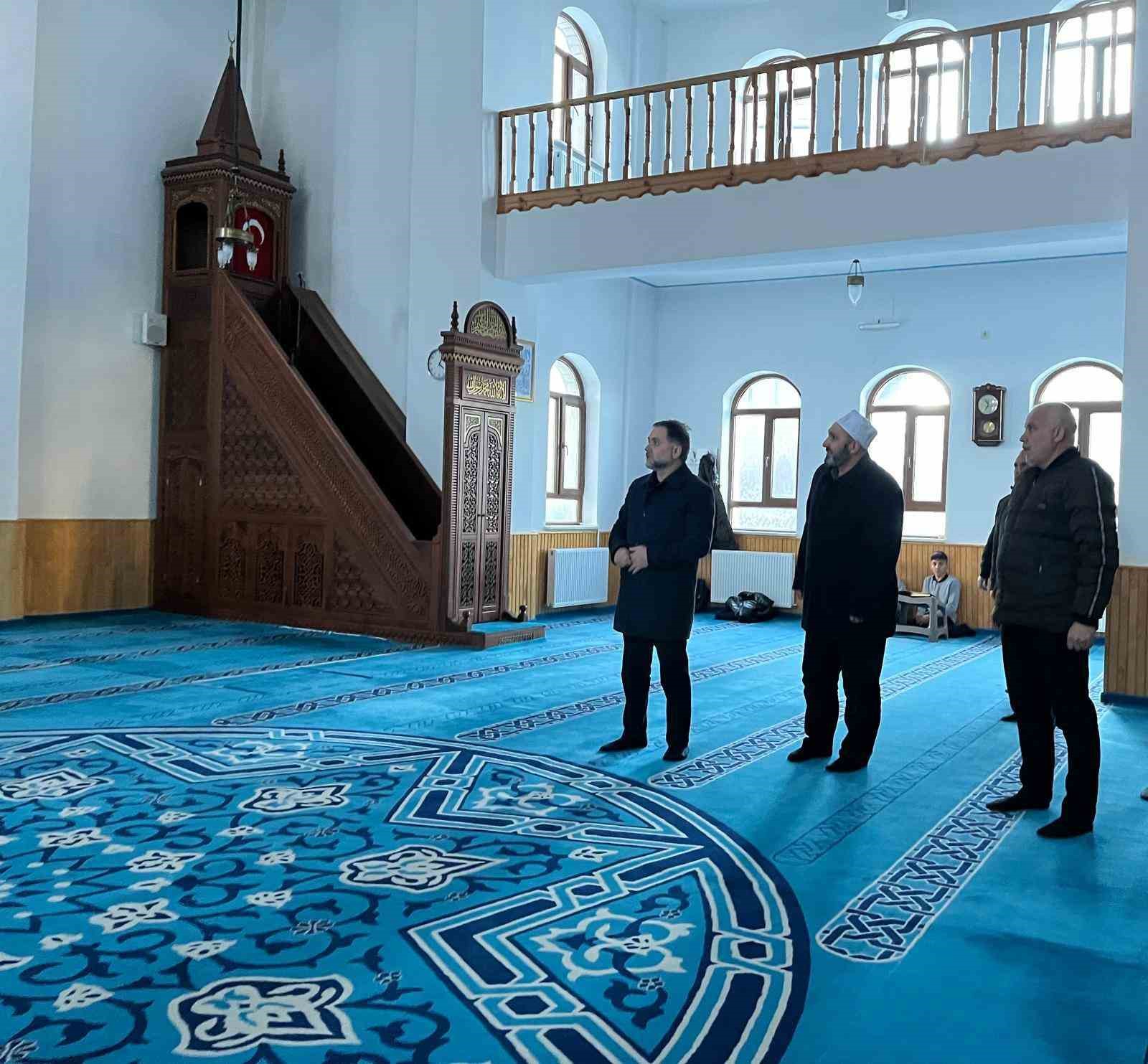 Yakutiye’de camiler Ramazan’a hazırlanıyor
