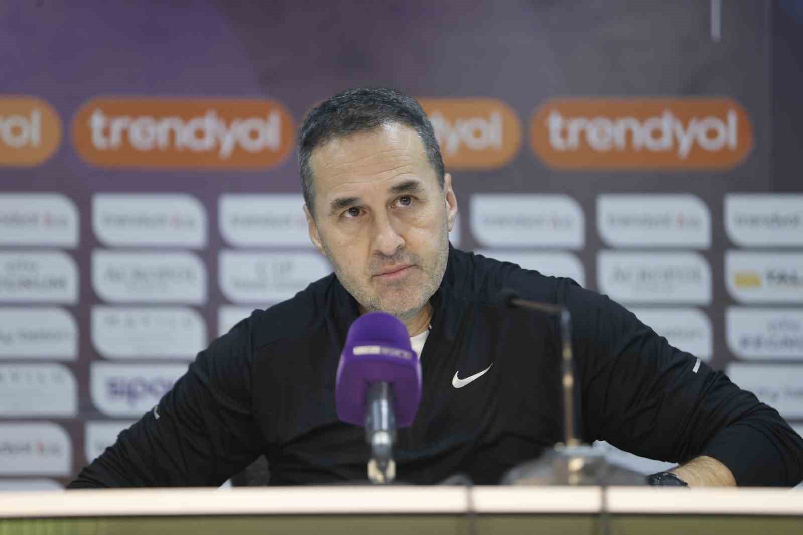 Yalçın Koşukavak: "Basit hatalarla 3 gol yedik"
