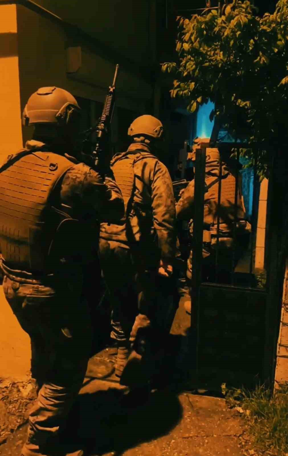 Yalova merkezli 4 ilde DEAŞ operasyonu: 4 tutuklama
