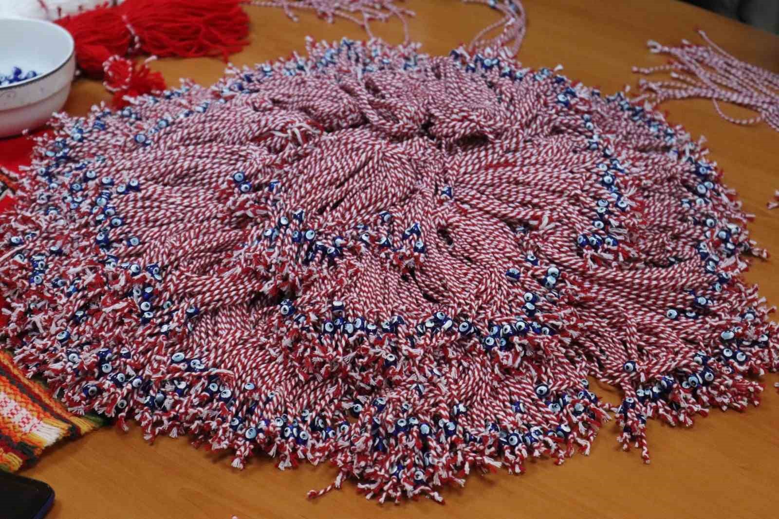 Yalova’da Balkan geleneği "marteniçka" yaşatılıyor
