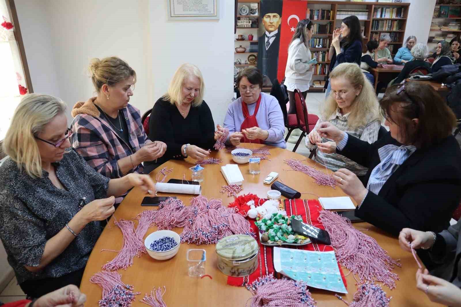 Yalova’da Balkan geleneği "marteniçka" yaşatılıyor
