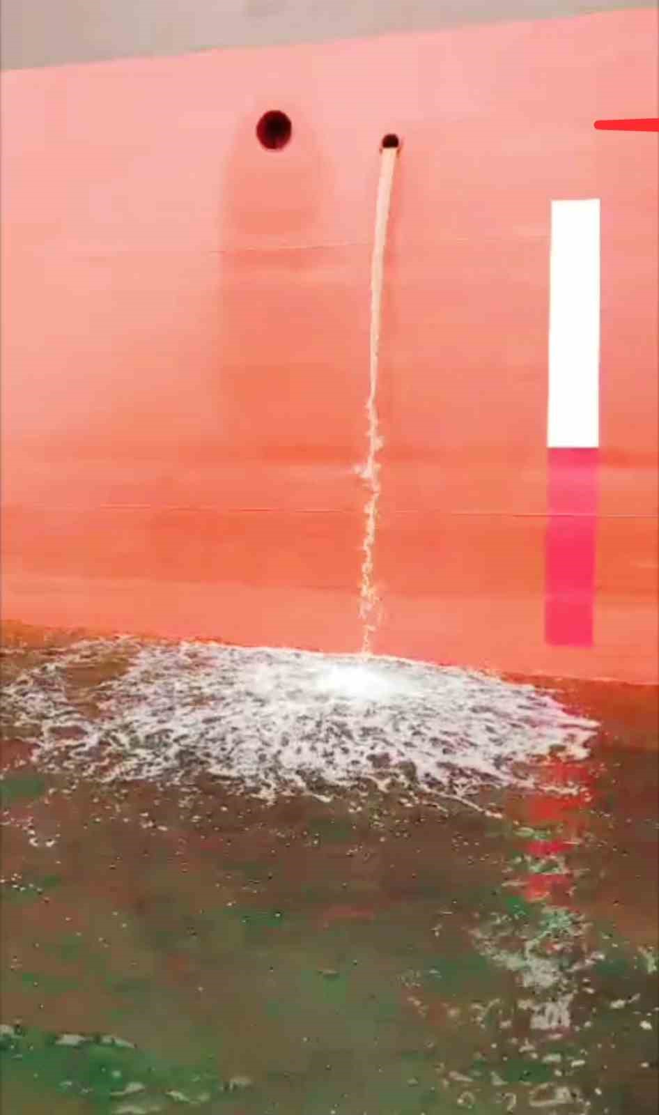 Yalova’da denizi kirleten gemiye para cezası
