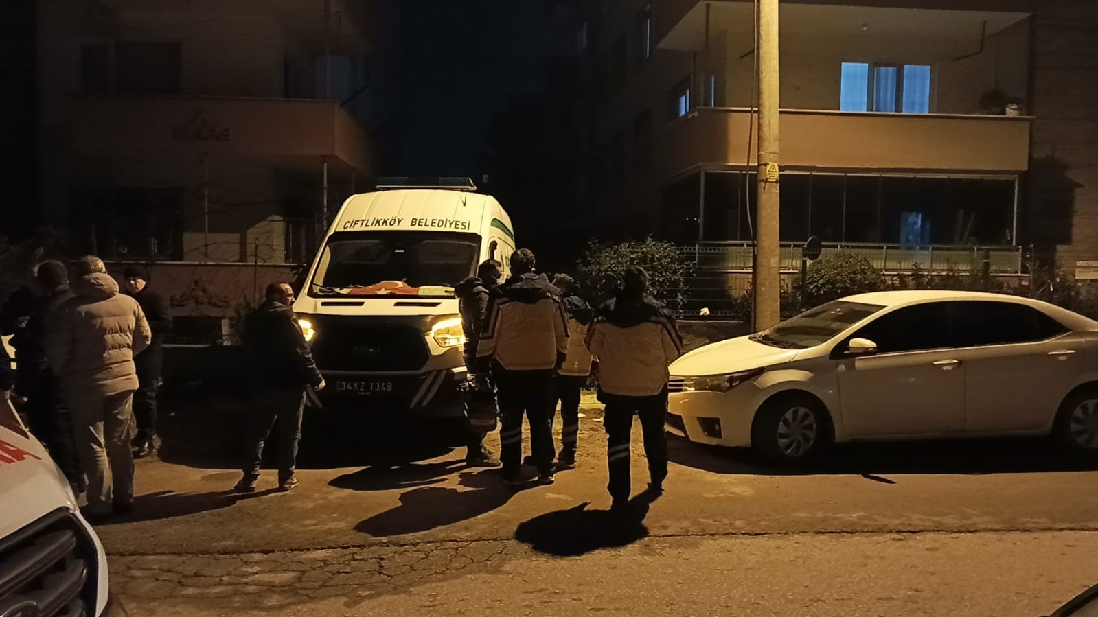 Yalova’da emekli öğretmen evinde ölü bulundu
