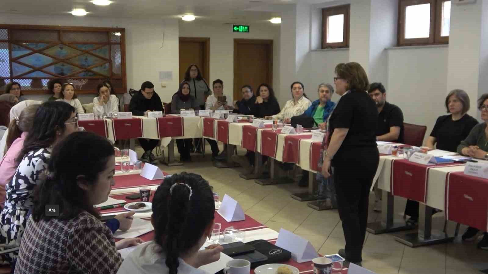 Yalova’da "Emzirme Danışmanlığı ve Ulusal Değerlendirici Sağlık Personeli Eğitimi"
Yalova’da "Emzirme Danışmanlığı ve Ulusal Değerlendirici Sağlık Personeli Eğitimi"