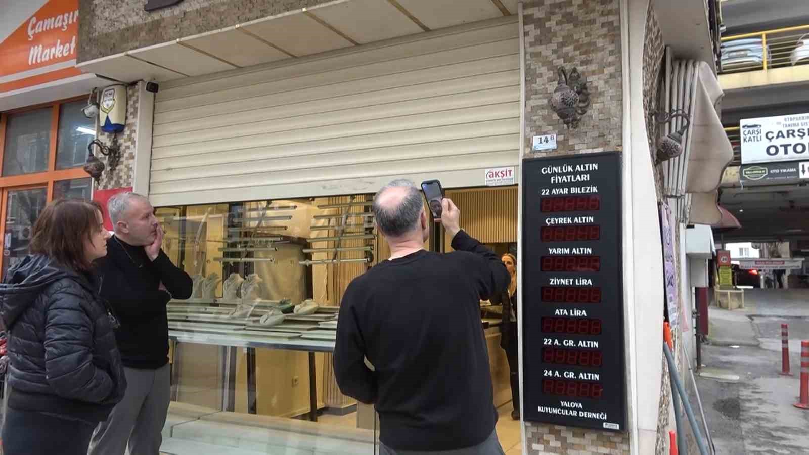 Yalova’da film gibi kuyumcu soygunu
