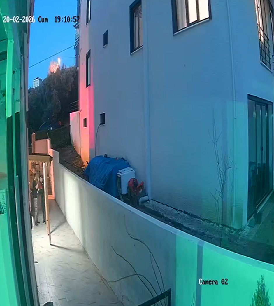 Yalova’da komşu kavgasında yaralanan 14 aylık bebeğin babasından iddialara yalanlama
Yalova’da komşu kavgasında yaralanan 14 aylık bebeğin babasından iddialara yalanlama