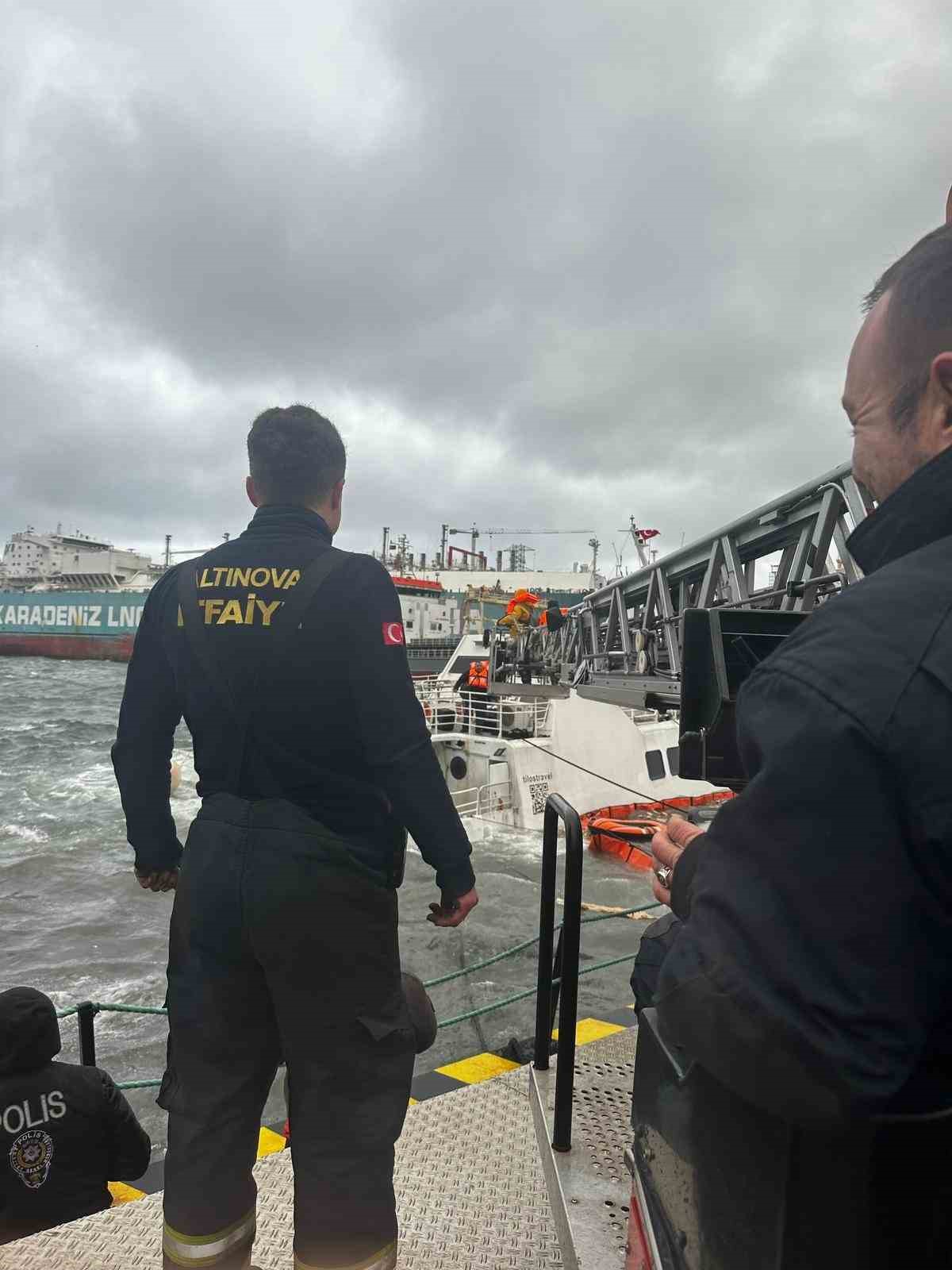 Yalova’da tersaneye bağlı geminin 6 personeli için kurtarma operasyonu
