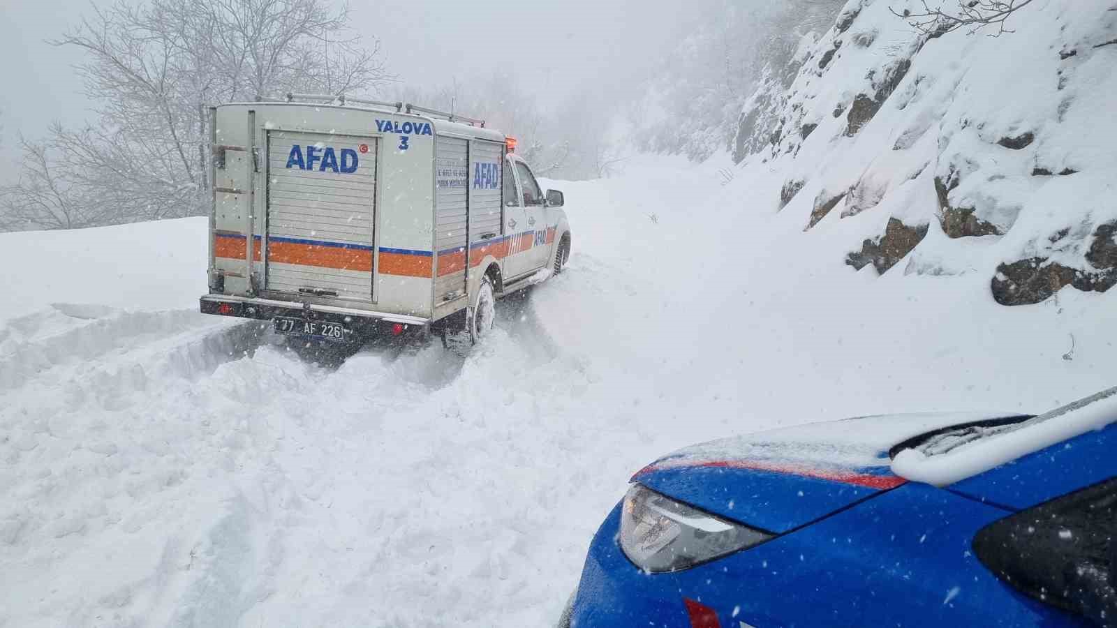 Yalova’da yaylada mahsur kalan 5 kişi kurtarıldı
