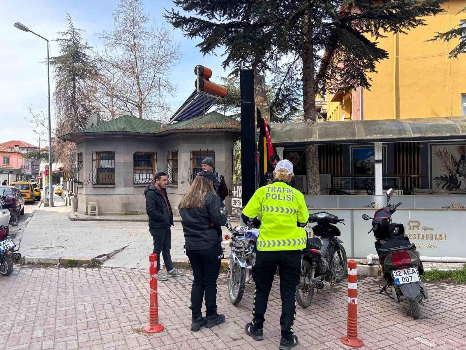 Yalvaç’ta son 1 haftada 311 araç kontrol edildi
