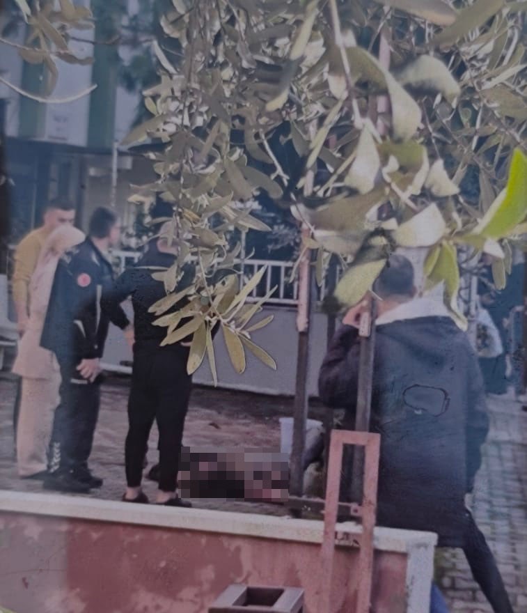 Yangına uykuda yakalandı, alevlere müdahale ederken yaralandı
