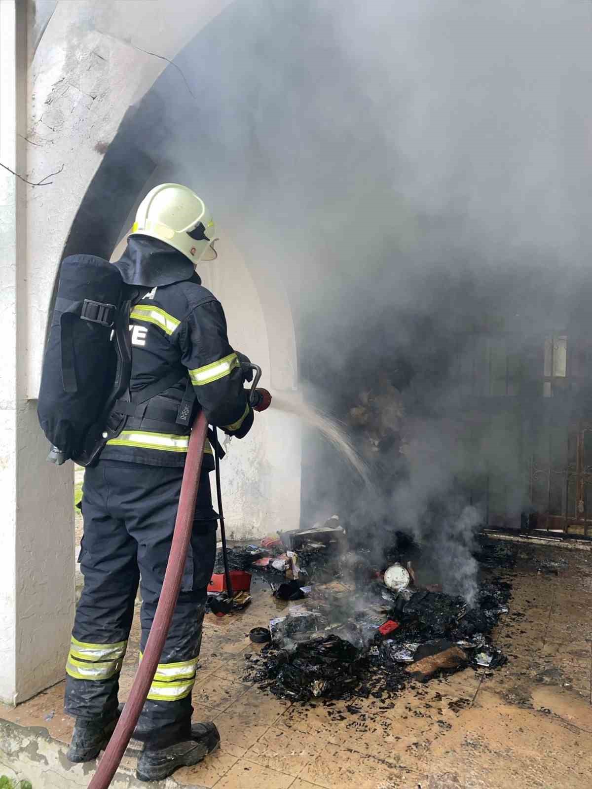 Yangında kundaklama şüphesi
