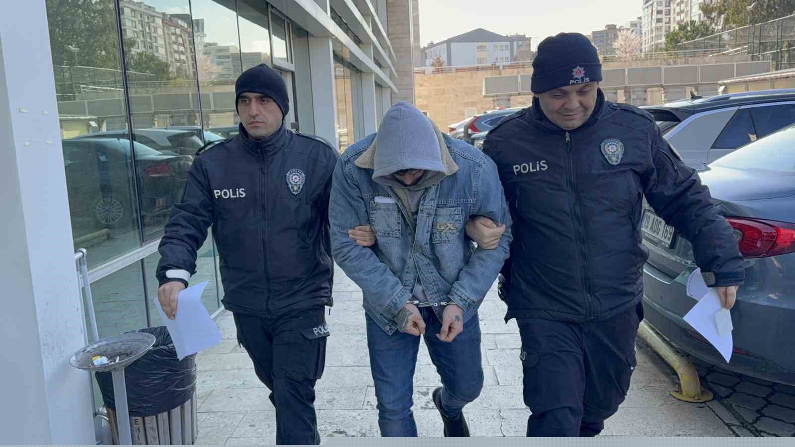 Yanlış kişiyi darbeden kafes dövüşçüsü tutuklandı
