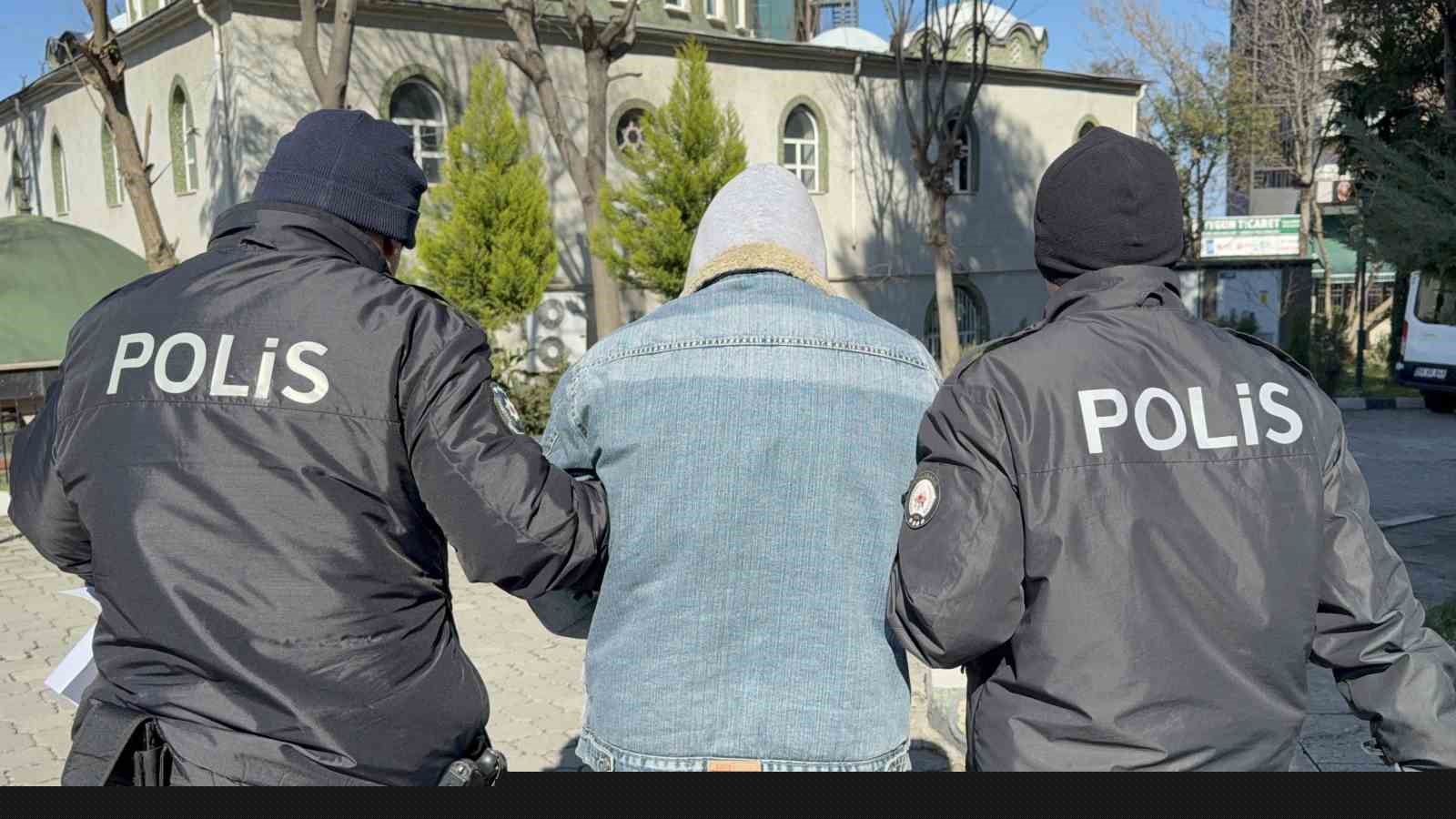 Yanlış kişiyi darbeden kafes dövüşçüsü tutuklandı
