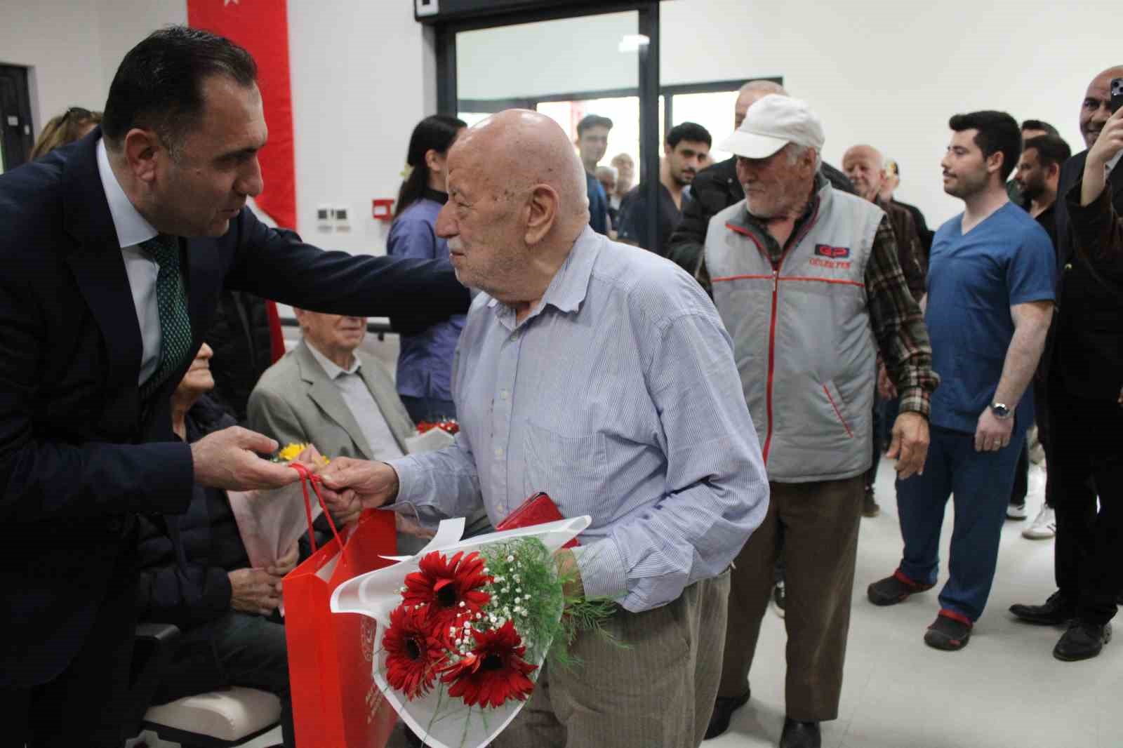 Yapımı tamamlanan Aydın Huzurevi ilk yaşlı kabulünü gerçekleştirdi
