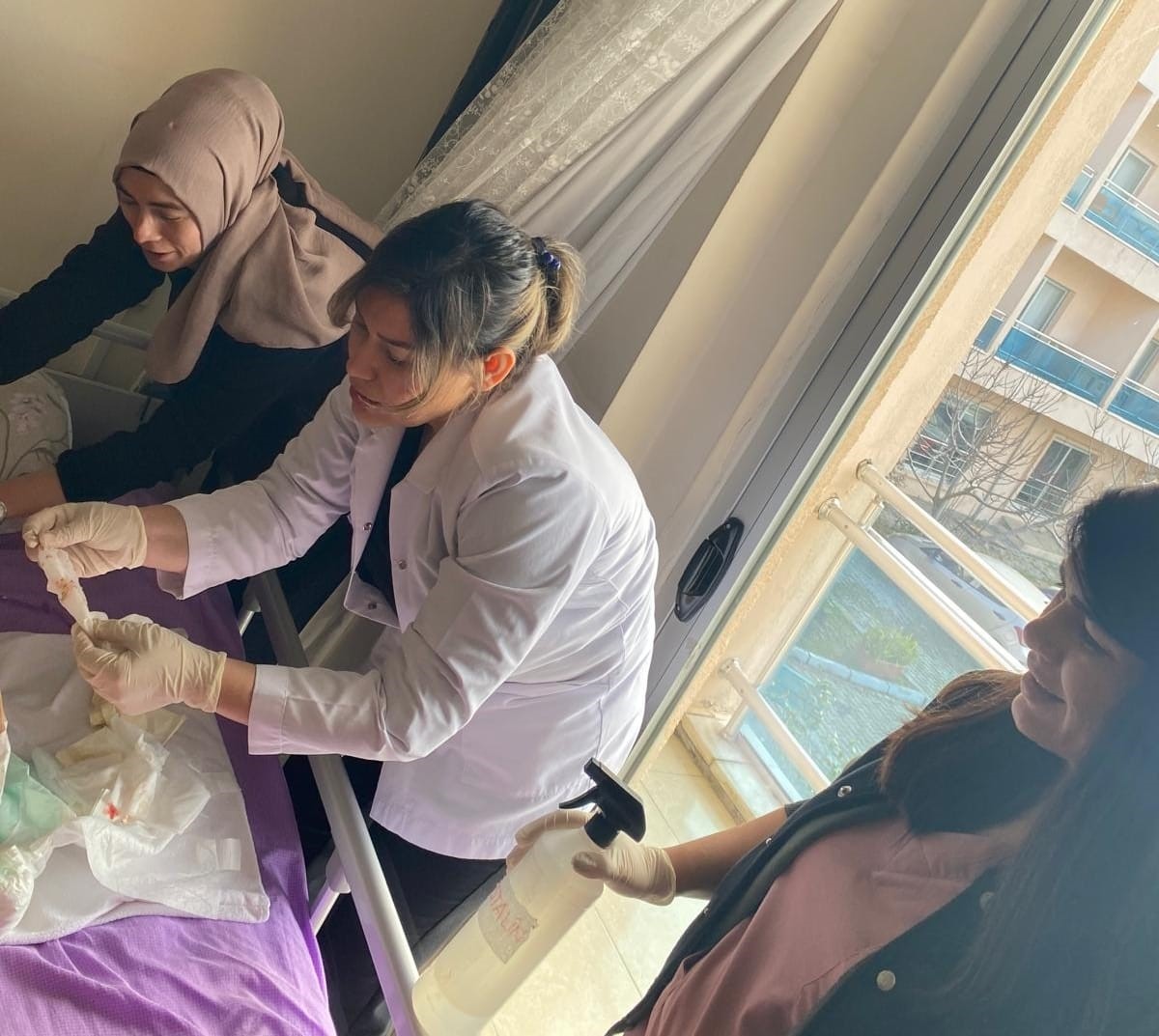 "Yara Bakımı Eğitimi" uygulamalı olarak yapıldı
