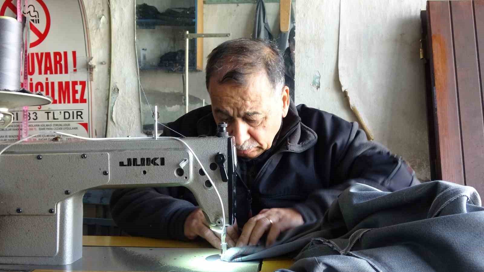 Yarım asırdır geleneksel şalvar dikiyor
