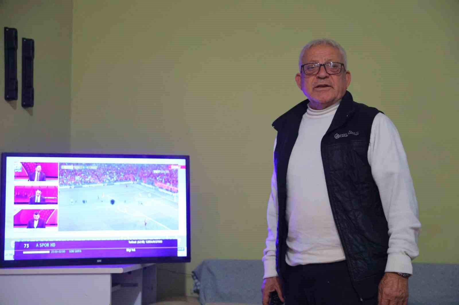 Yarım asırlık birlikteliği deprem bitirdi, eşini ve torununu unutamadı
