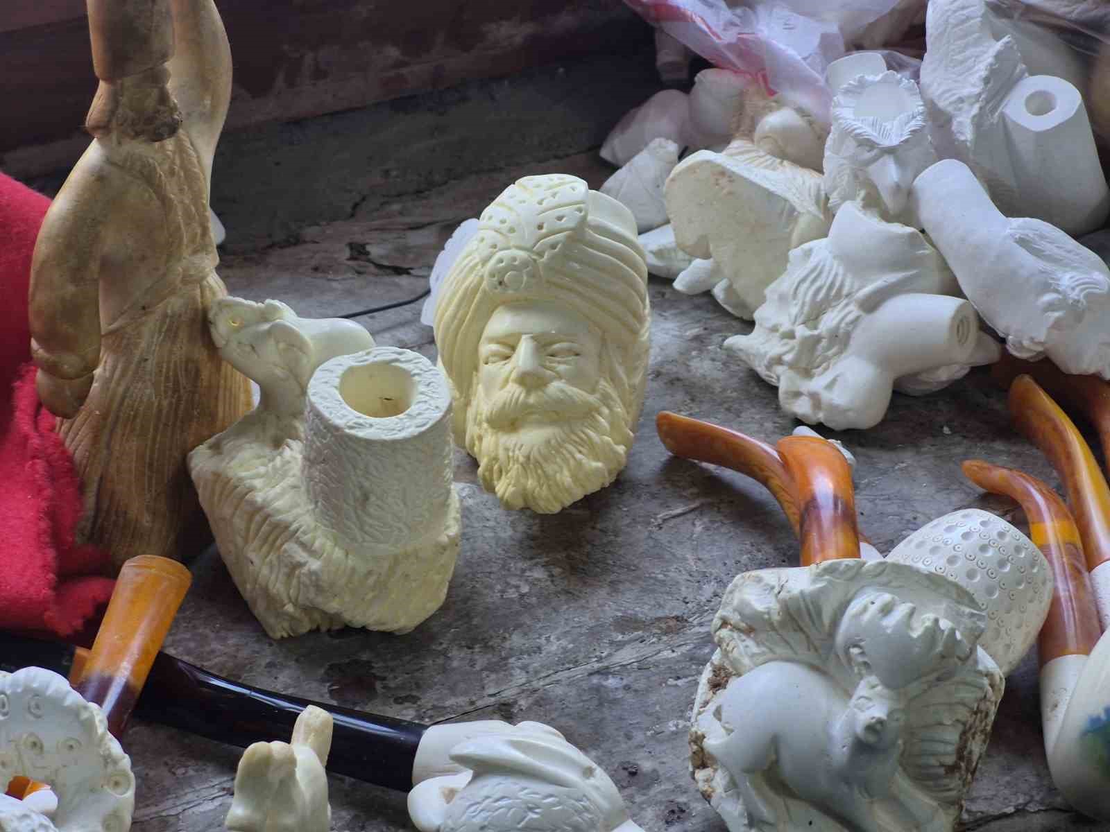 Yarım asırlık lületaşı ustası emekli oldu ama mesleğinden kopamadı
