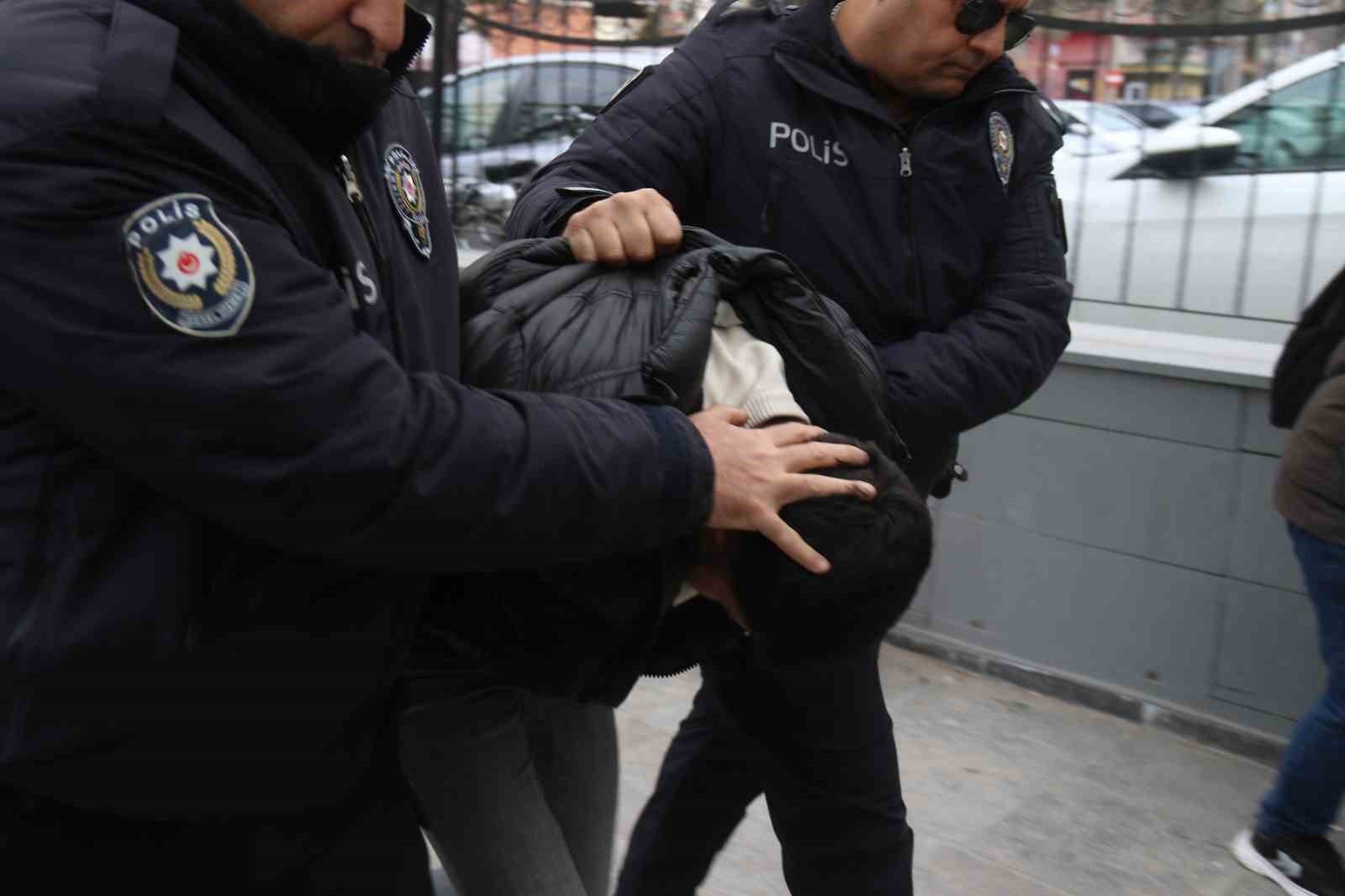 Yarış uğruna 3 kişinin ölümüne sebep olan sürücü adliyeye sevk edildi
