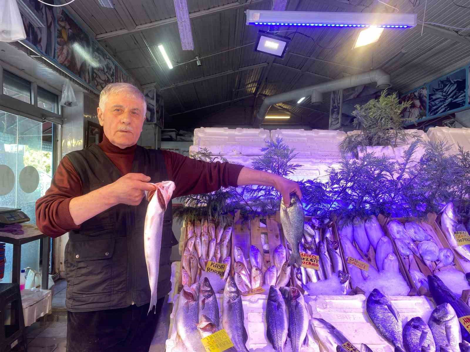 Yasak başladı, balık fiyatlarında henüz bir artış yok
