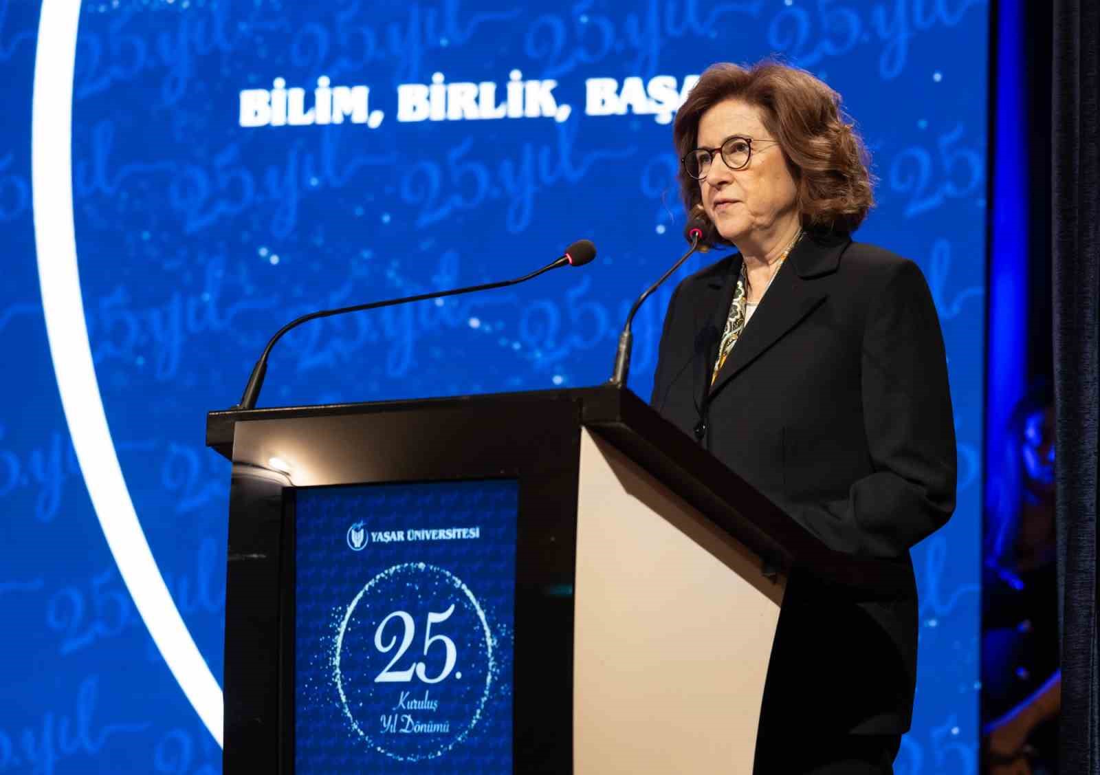 Yaşar Üniversitesi’nde 25’nci yıl gururu
