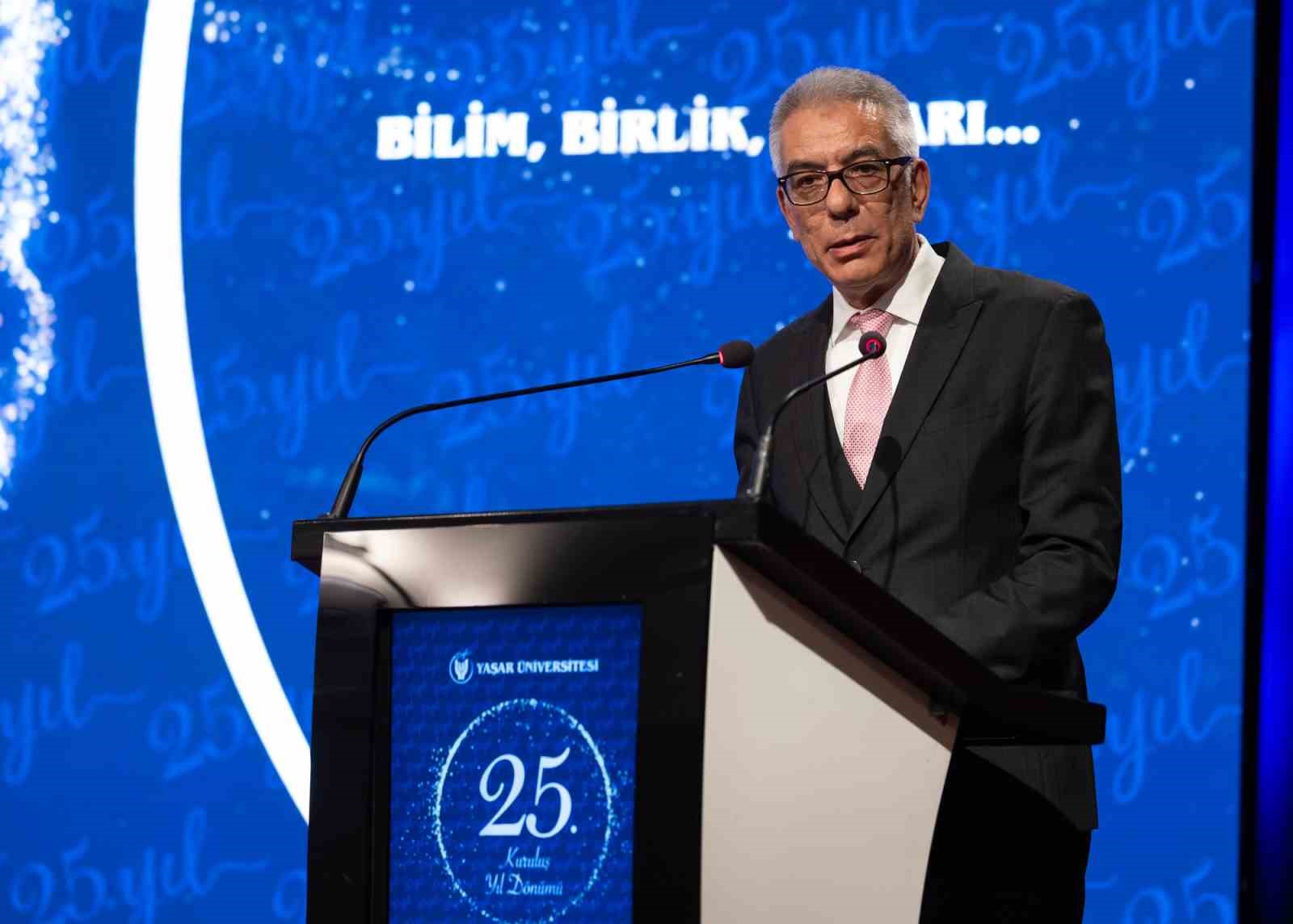 Yaşar Üniversitesi’nde 25’nci yıl gururu
