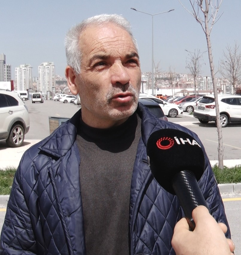 Yaşıtını bıçakla ağır yaralayan çocuk saldırı anını da kayda aldırdı
