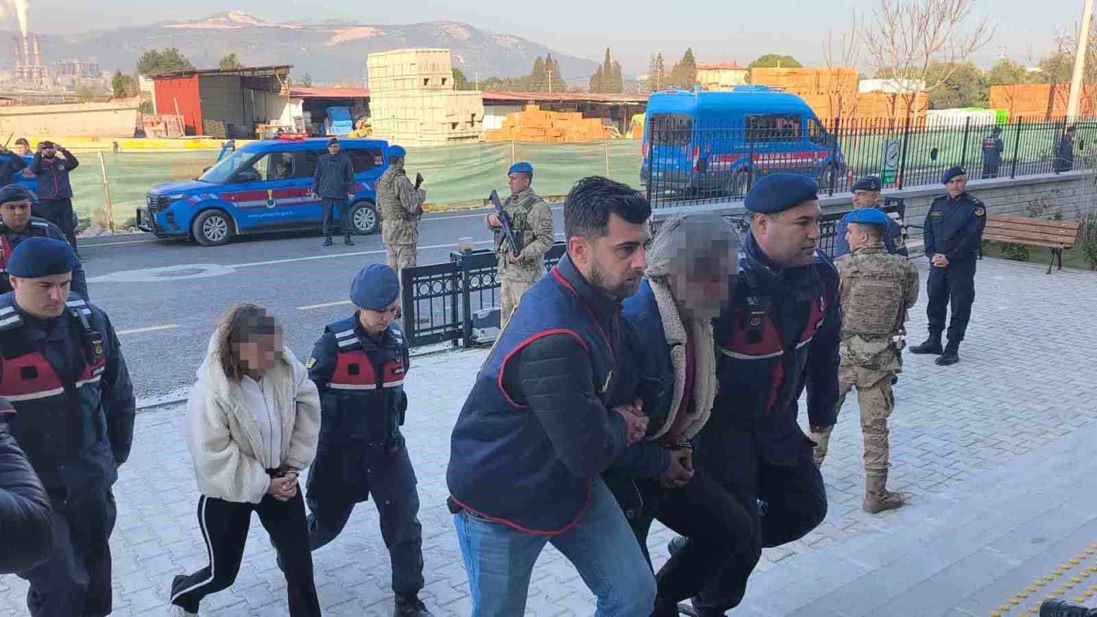 Yaşlı çiftin ölümüyle ilgili 4 kişi tutuklandı
