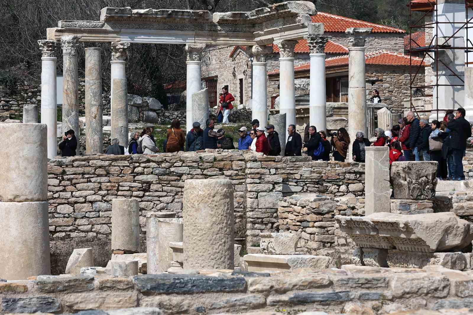 Yaşlılar Haftası Muğla’da keyifli bir geziyle kutlandı
